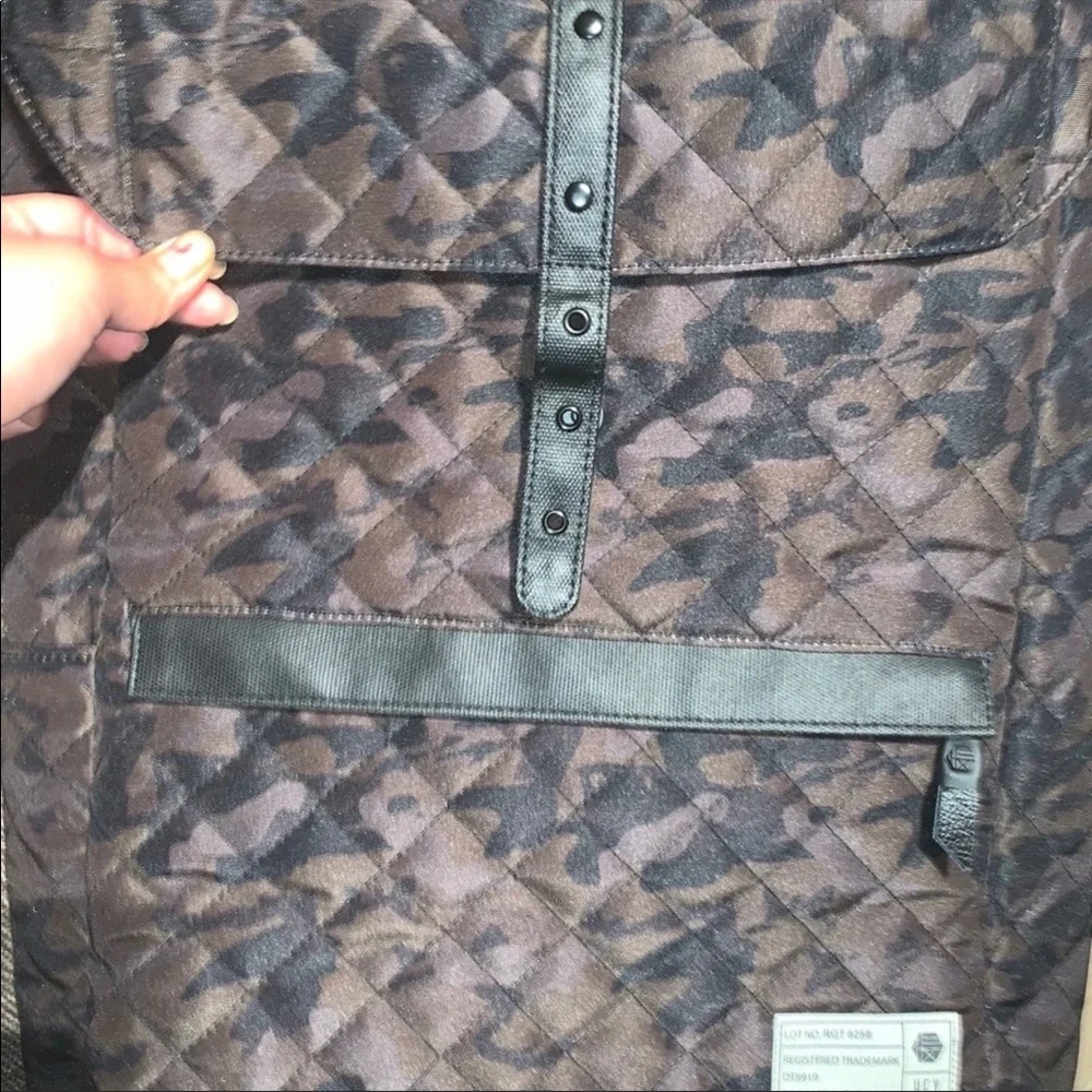 HEX Backpack - Picture 6 of 6